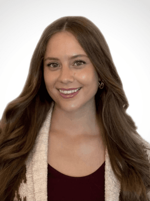 Izzy Munevar-Pelton, MACP, BCN-L, RP (Qualifying)